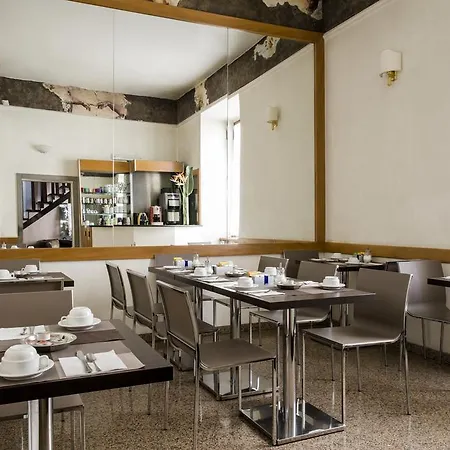 Hotel Mari 2 2*