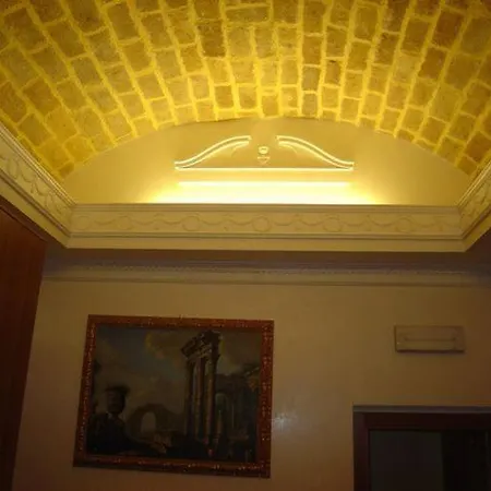 Mari 2 Hotel 2*